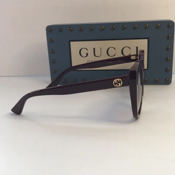 New Authentic Gucci GG0325S 007 55 are women\'s sunglasses. New Authentic Gucci GG0325S 007 55 are women main image 3